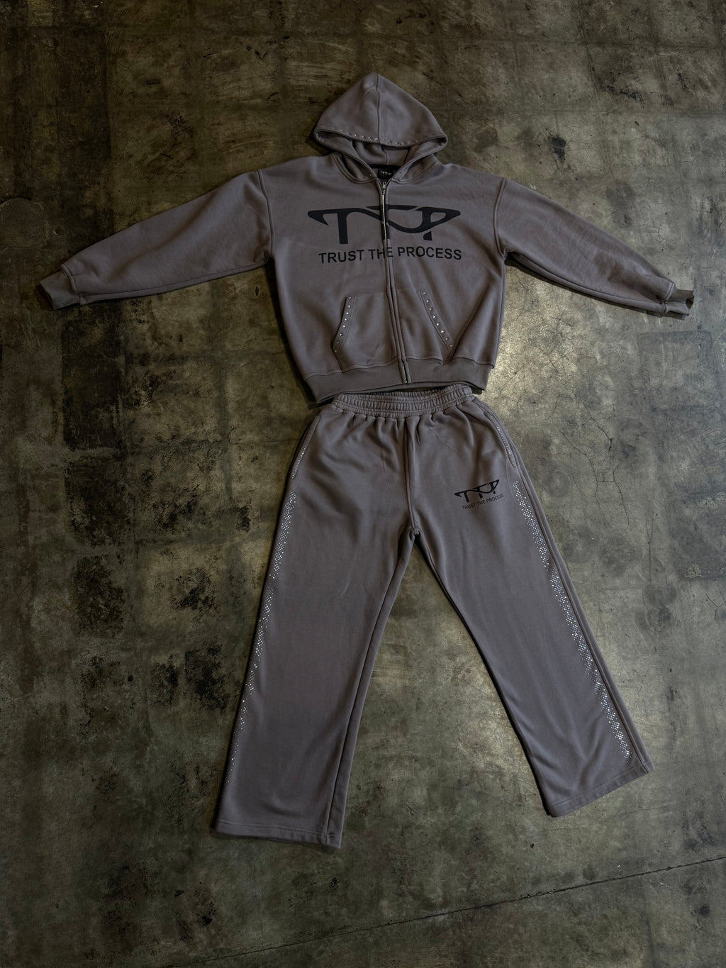 Gemstone tracksuit set (Grey)